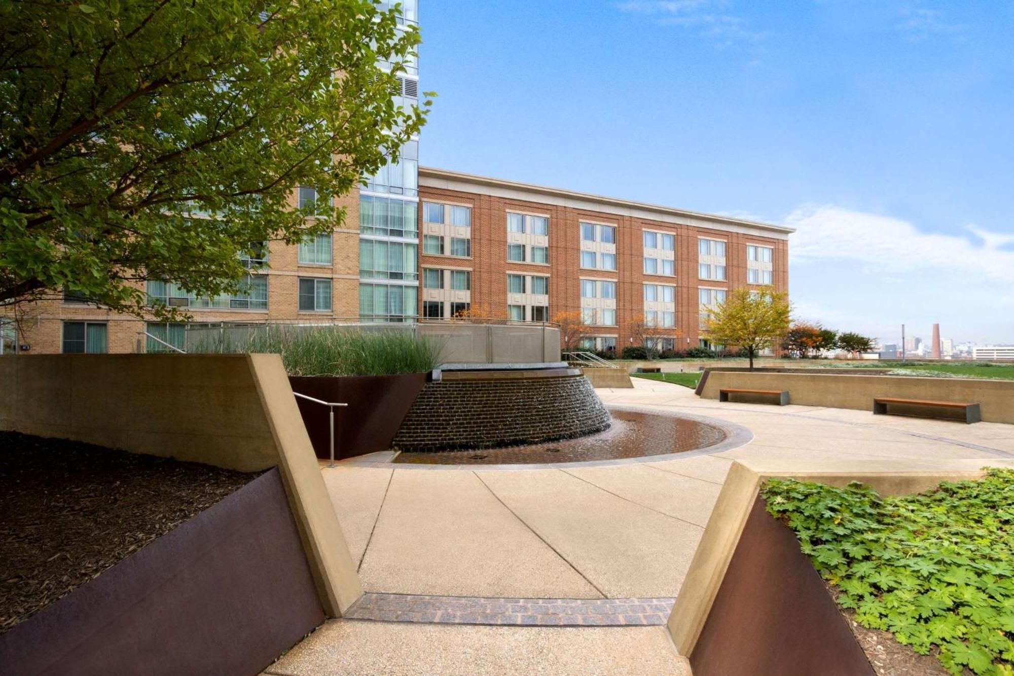 Hilton Garden Inn Baltimore Inner Harbor Zewnętrze zdjęcie